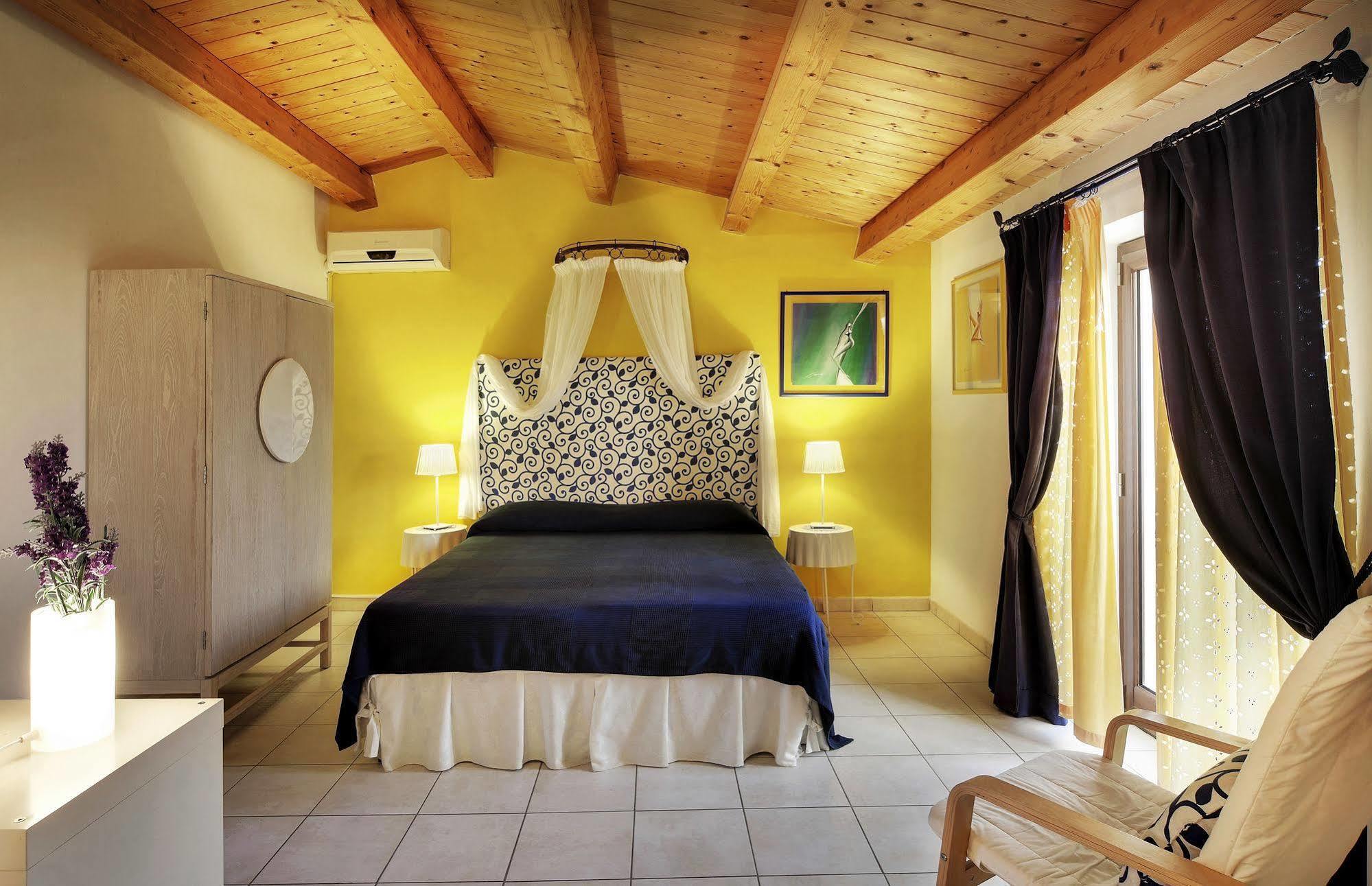 Villa U Marchisi B&B Scicli Eksteriør billede